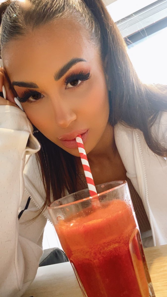 Patrick on Twitter: "RT @susygofficial: Comentar vuestra bebida favorita😋"