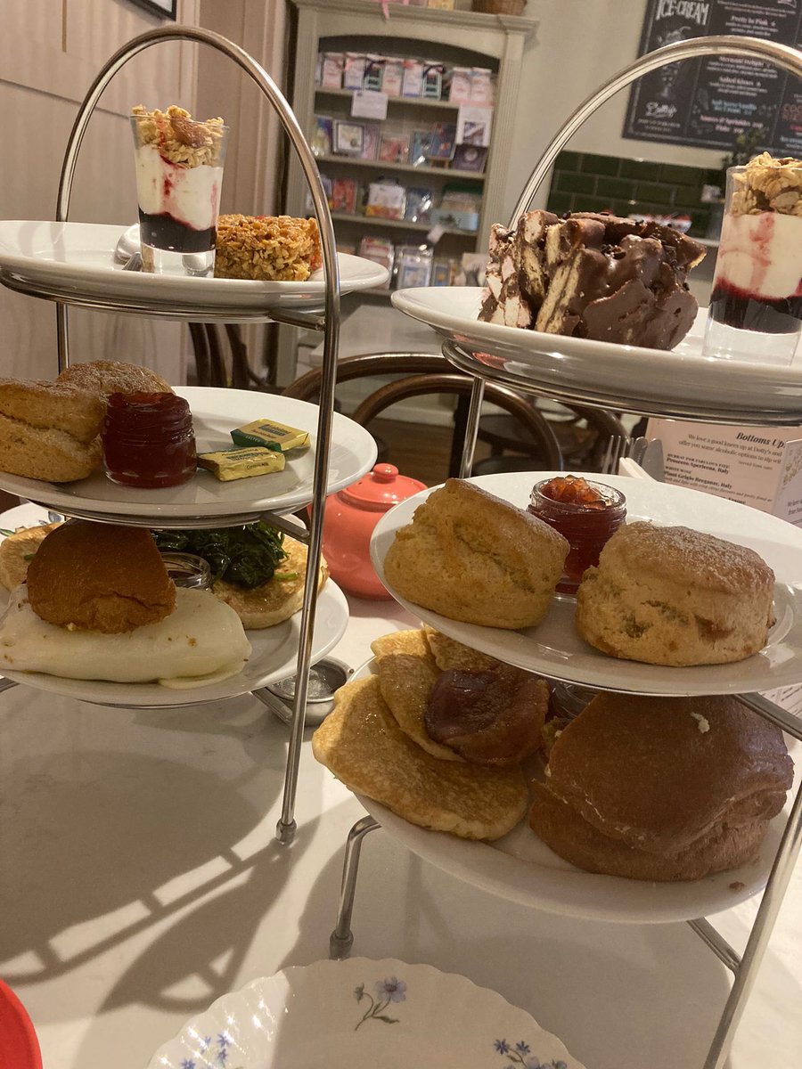 HinaBokhariLD's tweet photo. When you’re asked to meet for a cuppa at your favourite coffee shop in  #Carshalton … @dottysteahouse 

May have overdone it?! But it was a lovely treat. Thanks for the fantastic service and tea top ups. https://t.co/njdj9PjQ2l