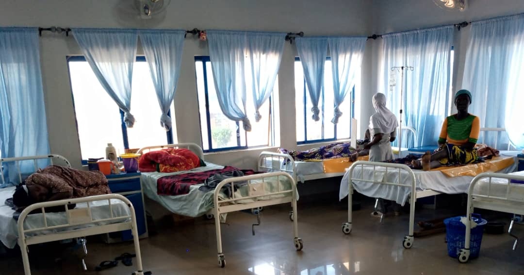 RaiseFDN's tweet photo. The sun should NOT rise and set on a woman in labour. Prolonged  obstructed labour is the major cause of Obstetric fistula causing uncontrollable leakage of urine. 
23 women have had surgical repairs and will be empowered with skills after full recovery.
 #fistula #women #health https://t.co/MLJ7SyqX2L