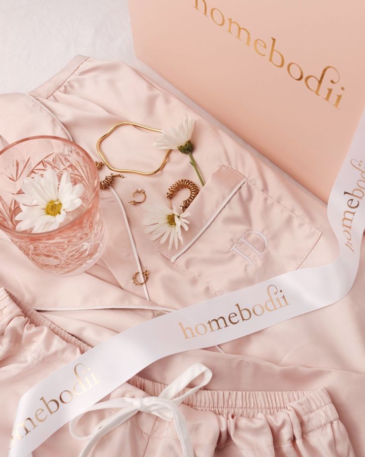 ㅤ 
ㅤ [ A package has arrived at <a href="/senorythm/">𝓒harlie ☼</a>’s residence. ]

Happiest Birthday to you, Chacha! Tanti auguri! xx

— M
ㅤ