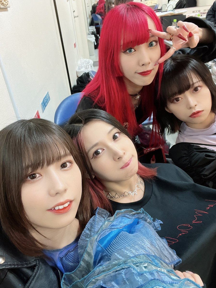 Night_Owl_Owl's tweet photo. 今日はLADY BEYOND @ 川崎CLUB CITTA'
ありがとうございました😊🧡

次回のライブは🎙
11/28(月)東京・Spotify O-WEST
『EP EXTRA (AGAIN)』
NightOwl／#2i2／Ringwanderung／我儘ラキア(guest)
🎫https://t.co/BPAqV3Is2n

#LADYBEYOND
#レディビ https://t.co/1Mwlh9WKjD
