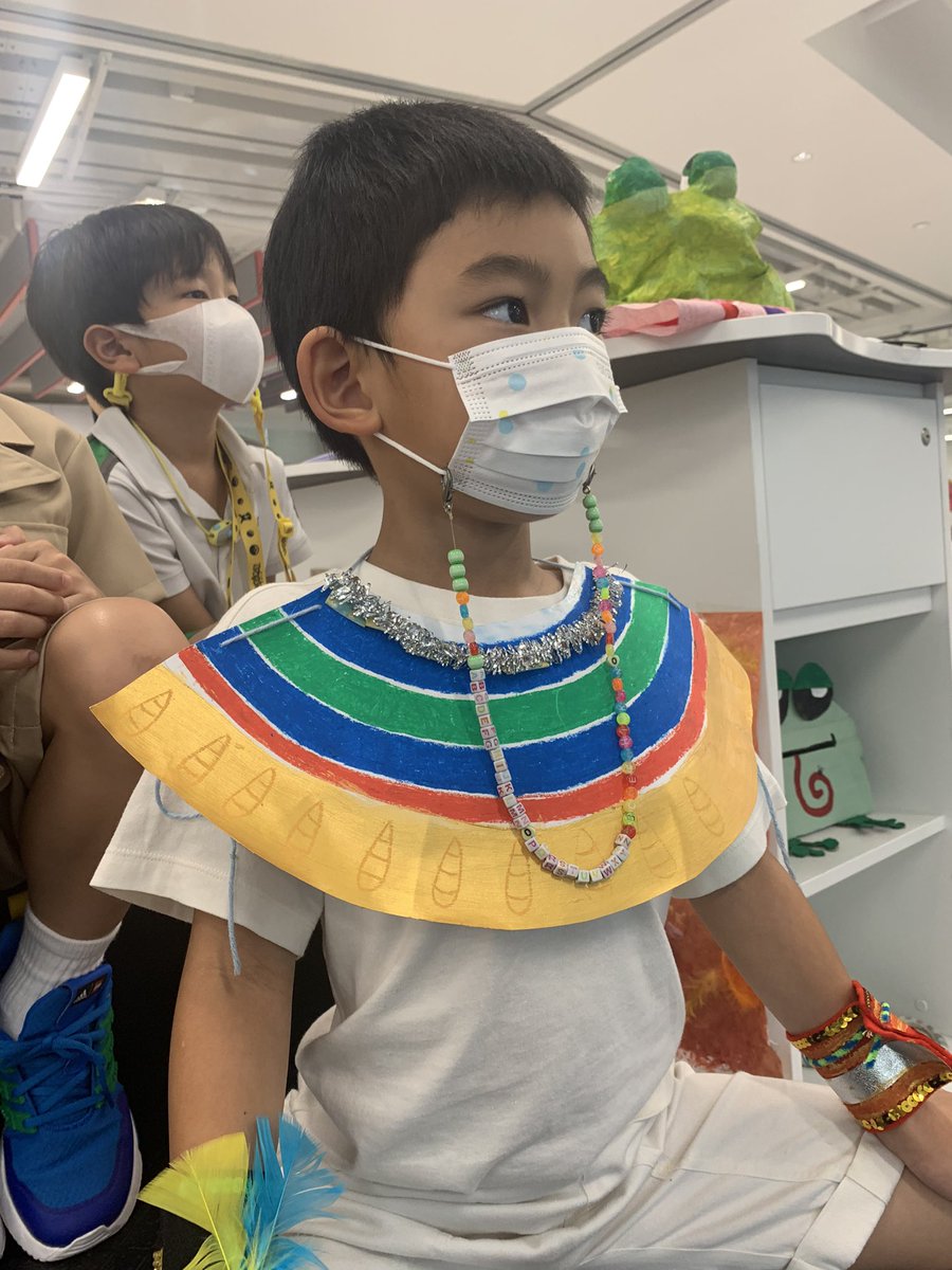 BakerMyshi's tweet photo. #learninglabs about how #communication has evolved over time. Learning about hieroglyphics, mummification and pyramids while being dressed up made it that much more engaging! We also had one of our very own #versons be a guest speaker to talk about his country #Egypt https://t.co/mvnif6imF5
