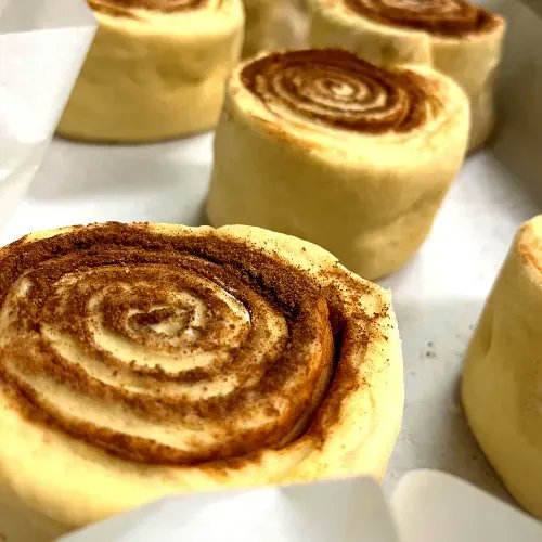 ClaraBsKitchen's tweet photo. Our favorite cinnamon rolls 😍 … made with love and lots of butter ! 
 #smallbusiness #supportlocal #bellevillelocal #metroeastfoodtruck #stlfoodtrucks #stlfood #bellevillelocal #bellevilleillinois https://t.co/t4bfBul8jx