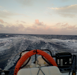 OCIRP's tweet photo. ⛵️ J12 #RouteDuRhum L'#OCIRP de tout coeur avec #FrançoisGuiffant, dernière semaine de course !
#Fanch en 31e position à 1 200 miles de la Guadeloupe, avec des grains, des molles... Ces phénomènes météo peuvent être violents et exigent de rester très réactif.
#RDR2022 #Kattan https://t.co/STUrTKZL4Z