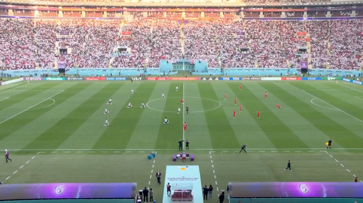 sluggahjells's tweet photo. England take the knee as expected, some on Team Mleli also take a knee. #ENGRN https://t.co/Un9o2VIAEo