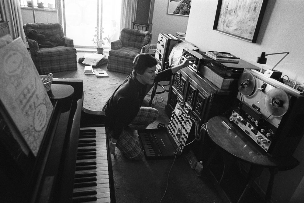 LibraryArchives's tweet image. Ann Southam, one of Canada&apos;s first prominent women composers, was also one of our greatest contemporary composers. 
She wrote music for a variety of media, including orchestra, chamber and solo instrument.

📸: 4814808 #HistoryWeek2022 #CanadaHistoryWeek