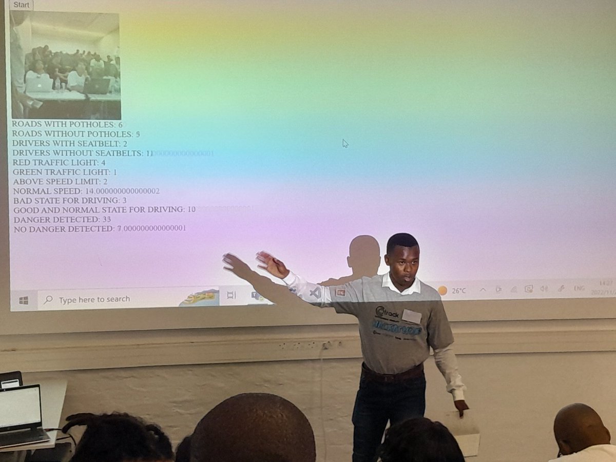 TheCortexHub's tweet photo. #theefantastic4 team pitching a solution that can prevent car accidents through a variation of sensor technology  #CtrackHack22 🚀🚀 https://t.co/YNMUS0JBmn
