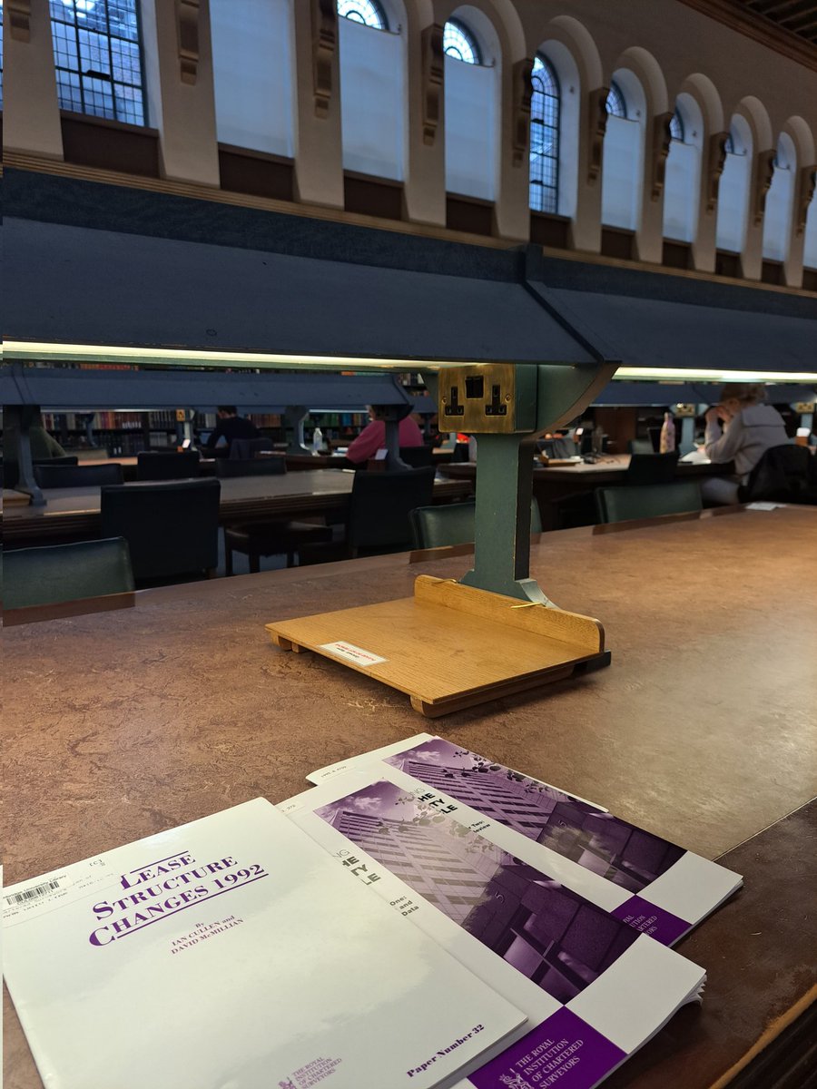 FredericKunkel (@frederickunkel) on Twitter photo Heute in der Bib der <a href="/Cambridge_Uni/">Cambridge University</a>
- Sehr hübsch hier, einziger Knackpunkt: Bänke statt Kontaktbananen #SFB1288inLondon #vonowllernenheißtliegenlernen Heute in der Bib der <a href="/Cambridge_Uni/">Cambridge University</a>
- Sehr hübsch hier, einziger Knackpunkt: Bänke statt Kontaktbananen #SFB1288inLondon #vonowllernenheißtliegenlernen
