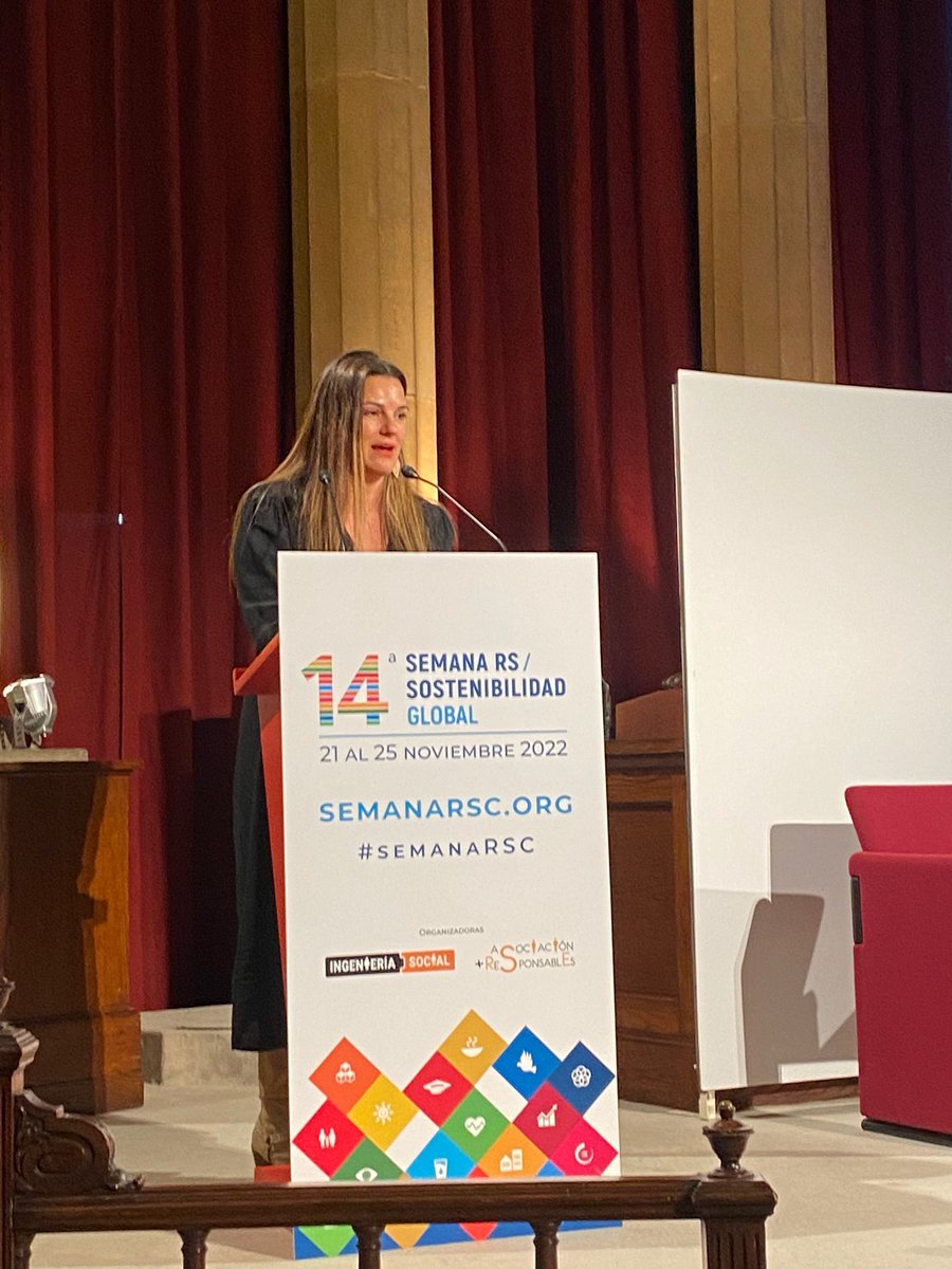SemanaRSC's tweet photo. Elena López, Directora de @IngeniaSocial, pone el punto y final a esta 1ª jornada de la 14a #SemanaRSC
Os esperamos mañana en el streaming a través de nuestro canal de youtube: https://t.co/sT3uVPxH9G 
Programa 2a jornada: https://t.co/FBgfI51E7b
#Sostenibilidad #RSC https://t.co/ZmjfulC0uF