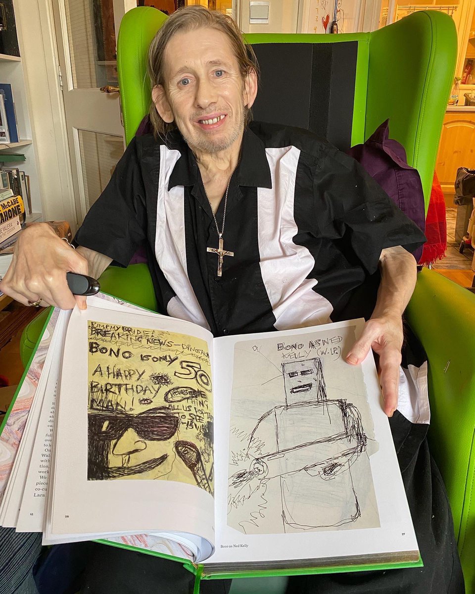 ShaneMacGowan's tweet image. COMPETITION - Win a signed copy of &apos;The Eternal Buzz and The Crock of Gold&apos; - the first publication of Shane&apos;s art and the visual backdrop to the songs of The Nips, The Pogues, and The Popes.
 
To enter:
• Follow @ShaneMacGowan 
• Retweet this tweet
 
#ShaneMacGowan