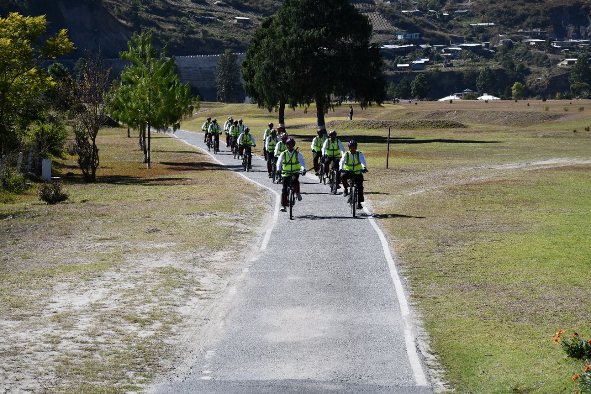 GajrajCorps_IA's tweet photo. #ECTTAA - A cycling expedition by #IndianArmy covering 85 km of challenging mountainous terrain from #Rupa to #Kimi as part of Eastern command Trans Theatre Adventure Activity - flagged off today.
@adgpi
@MyGovArunachal
@easterncomd https://t.co/AJ1sIJiaQa