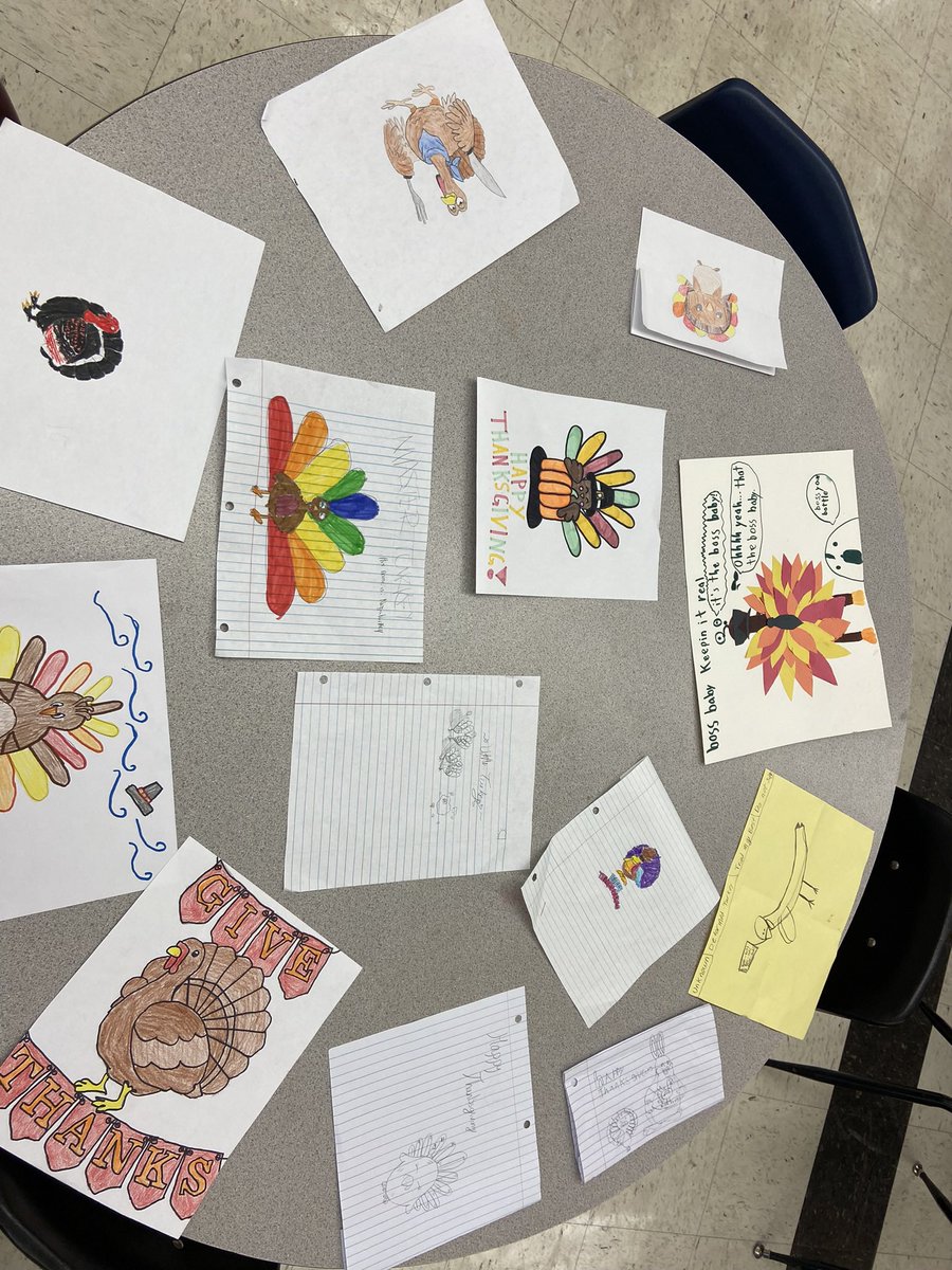 HebertSunshine's tweet photo. Student Council hosted a Turkey Art competition for all grade levels. Here are some that were turned in. https://t.co/yiQIoqZylm