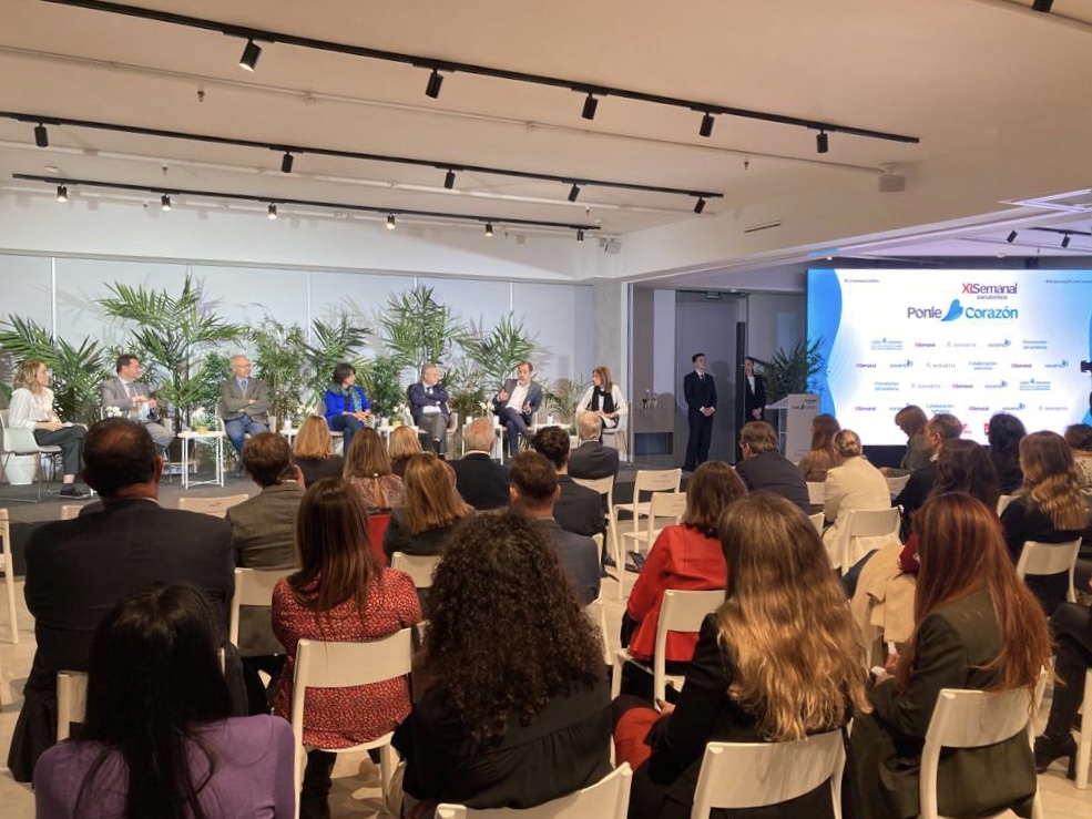 NovartisSpain's tweet photo. Gracias a todos los que habéis participado de este encuentro de #XLSemanalPonleCorazón❤️

Seguiremos impulsando la colaboración del ecosistema para mejorar el abordaje de la salud cardiovascular, ¡nos vemos en próximas sesiones! 🔜

#CorazonesVisibles @XLSemanal @Vocento https://t.co/oY0zgxyR3O