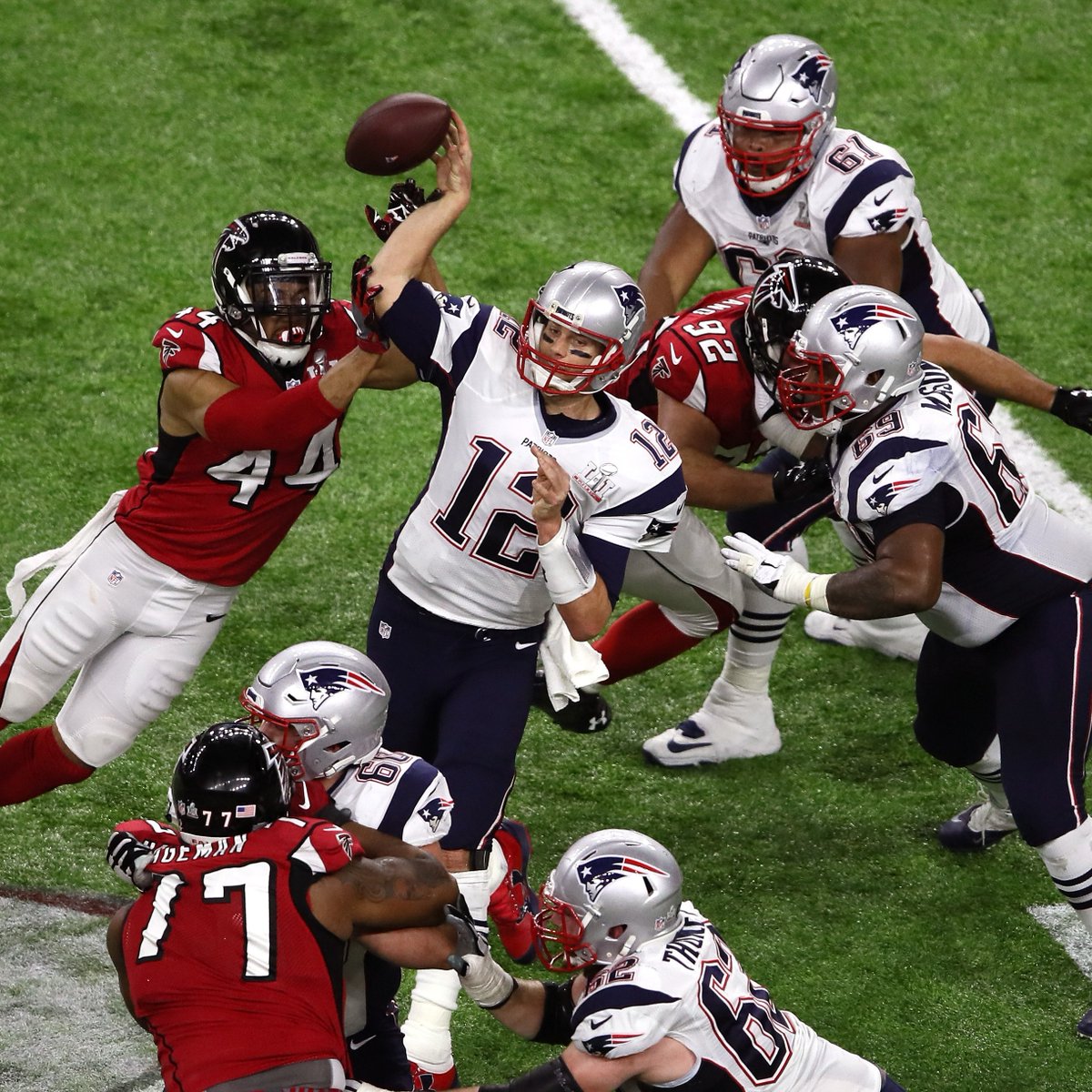 BleacherReport's tweet photo. What's a game you wish you could relive again? https://t.co/saQNPFnKOM