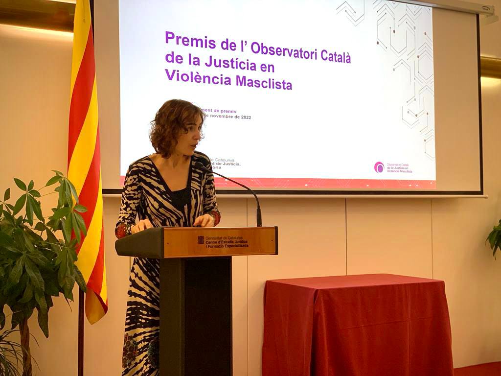 justiciacat's tweet photo. ⚖️ La consellera @gemmaubasart, ha clos l’acte agraint i reconeixent "la feina de tots els col·lectius, de les professionals, dels operadors jurídics, i totes les persones en general que acompanyen i donen suport a les dones supervivents de violència masclista."
#PremisOCJVM https://t.co/83EJc4LWam