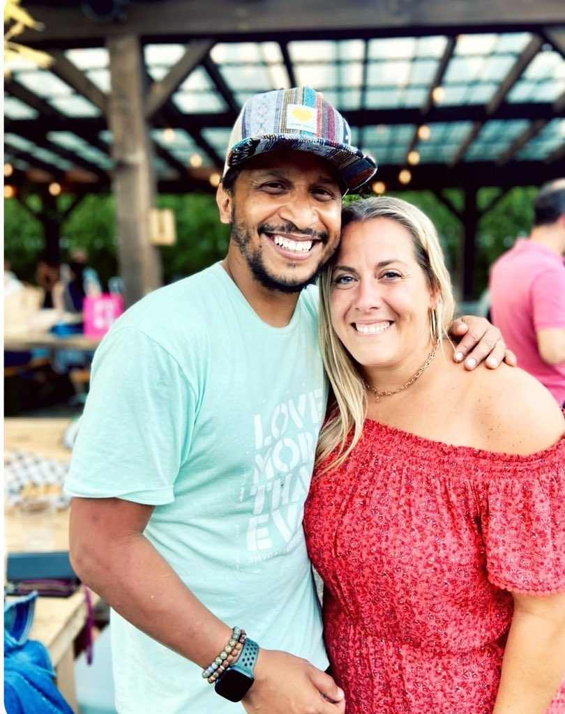 One of my faves is coming to school to do an assembly for the students 🎨 had to incorporate some Strawberry Hill kindness to go hand in hand with his amazing mission 🍓💛 #5ivefingaz we’re ready for you!