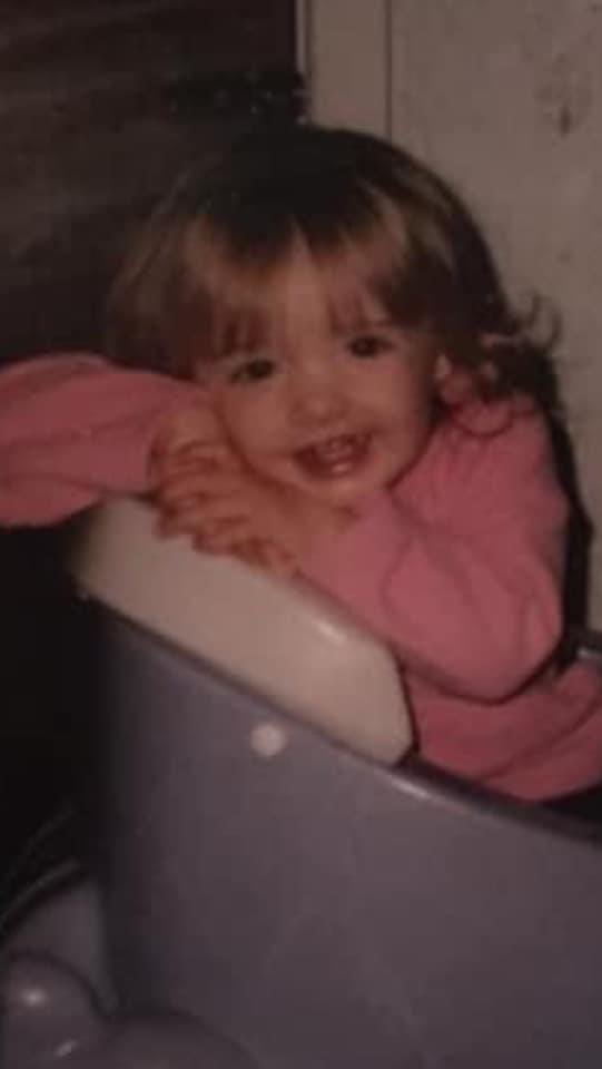 Jessica311281's tweet photo. Celebrating 20 years of your life.. Happy  birthday Terri 🥂🍾🎂🎊🫶🏻 https://t.co/lYmhvIZCw7
