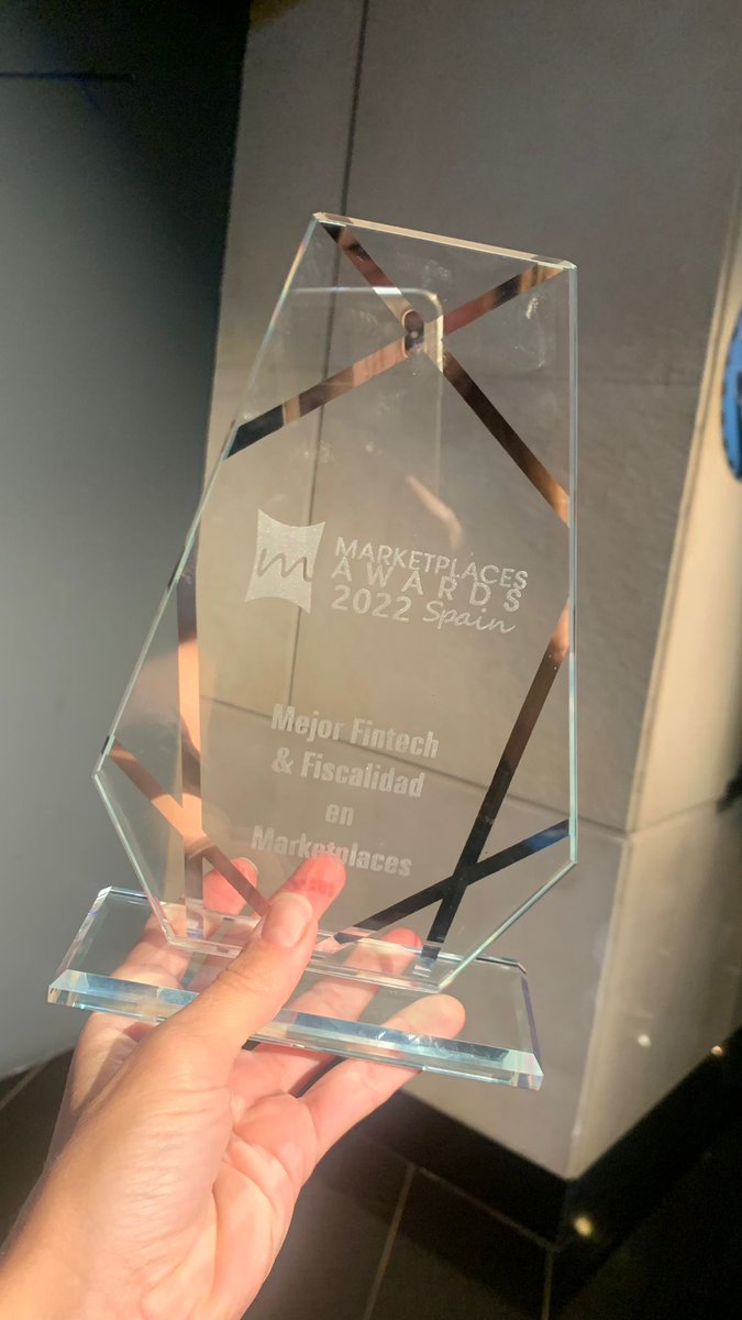 Get_Ritmo's tweet image. El viernes recibimos el premio a Mejor Fintech y Fiscalidad en los Premios #MarketplaceAwards 🚀
Muchas gracias @MarketplacesHoy por la organización y el reconocimiento y enhorabuena al resto de compañeros nominados y premiados 👏
¡Que el ritmo no pare! 🤘💥