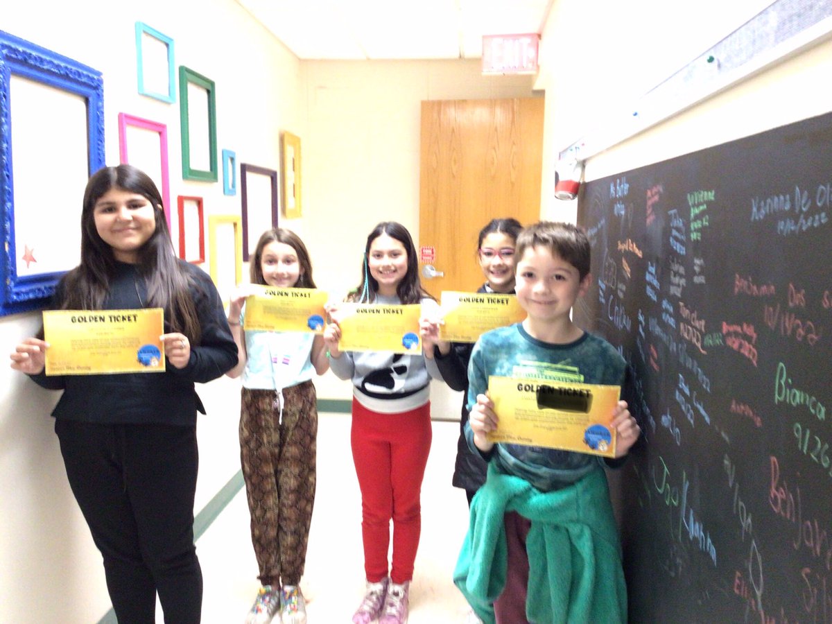 Jaworek_School's tweet photo. What can I say? We have a ton of great students to celebrate here at Jaworek! ⁦@MPSPanthers⁩ #goodnewscalloftheday https://t.co/lgSVOvFeX9