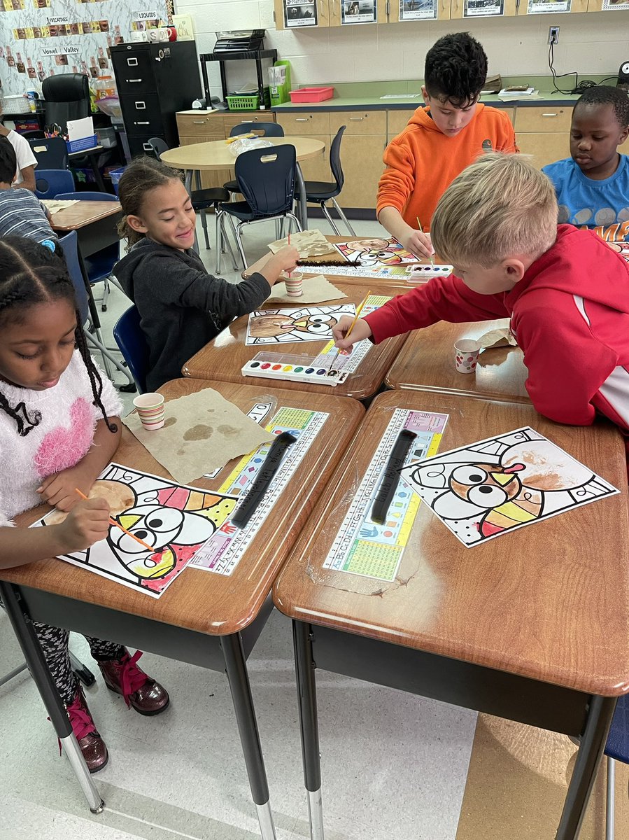 Mrs. Hutson tweet media