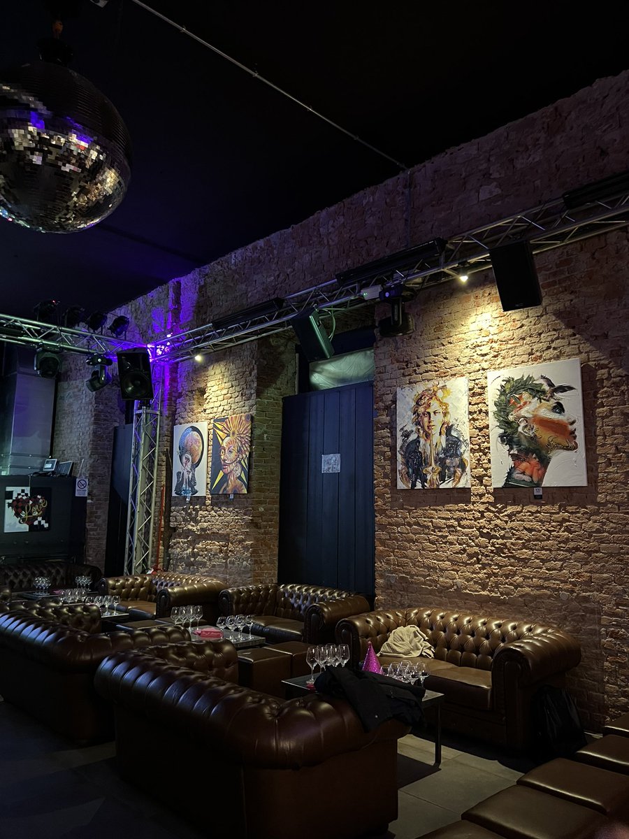 AleVilla85: RT <a href="/BereMilano/">MilanoDaBere</a>: Manca poco! #milanodabere <a href="/Milanodabere_it/">Milanodabere.it</a> 🍸