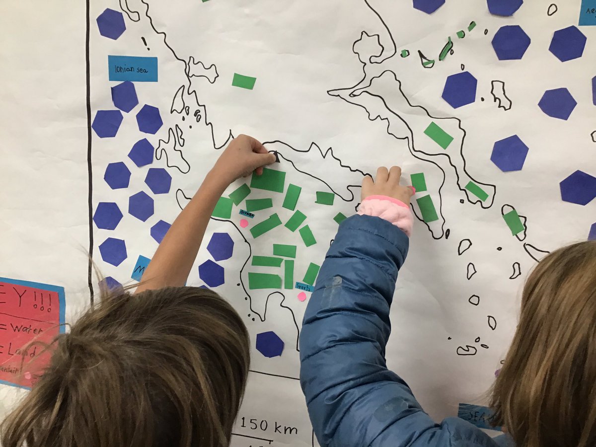 SSSAS_Lower's tweet photo. How do you handle the few days before Thanksgiving Break? With fun things like collaborative projects like our map of Ancient Greece and fireside reading! #SSSASGrade3 @SSSASsaints https://t.co/bdfZTk0FCs