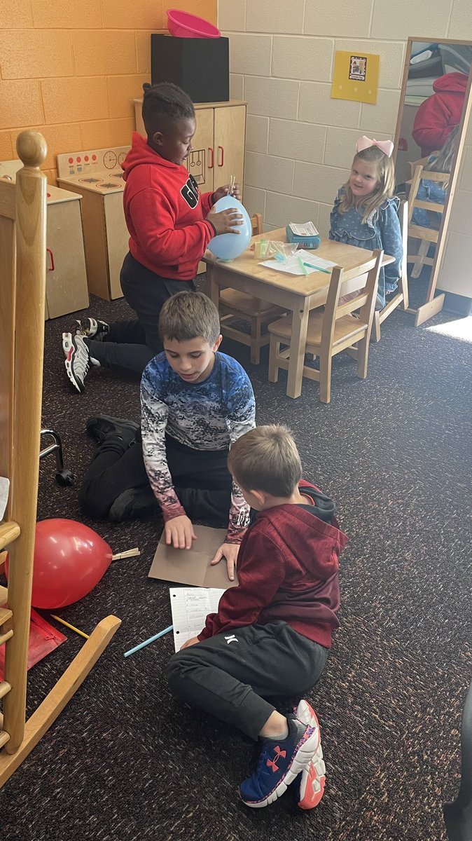 LovesExplorers's tweet image. First time meeting our bigs for our turkey races based on the book, The Great Turkey Race! #ctejoy #ctelearning @CatawbaTrail