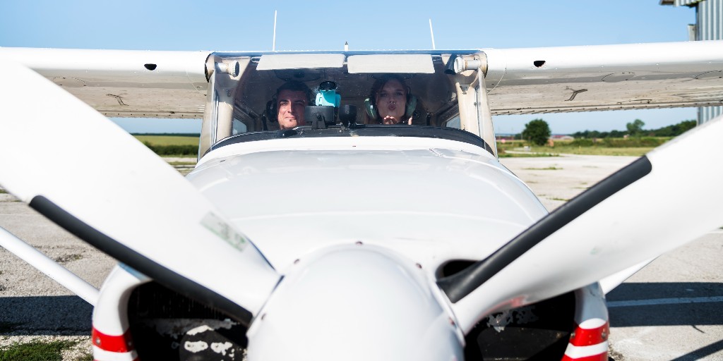 Youth ages 16-18, including #CivilAirPatrol cadets, who are interested in flying can earn up to 15 flight hours and a chance to solo through the @usaf_inspire Aim High Flight Academy program.  Applications are due by Nov 30. Go to bit.ly/3Ez0Pdx for more info. #InspireAF