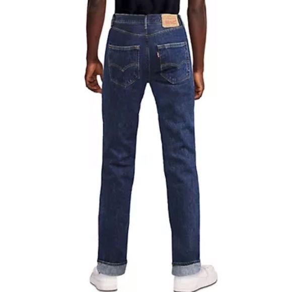 ceejayalegros's tweet photo. So good I had to share! Check out all the items I'm loving on @Poshmarkapp from @TrumMattie #poshmark #fashion #style #shopmycloset #coin1804 #billlevkoff #levis: https://t.co/GwSQnzBrse https://t.co/vBUeUREyJQ
