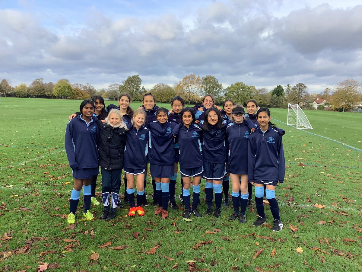 It was great to see our U13 football squad competing in the Sutton United tournament last week ⚽️ Both teams worked well together; demonstrating good agility, speed and co-ordination with the ball 🙌🏻 It was lovely to see the students cheering each-other on 💙