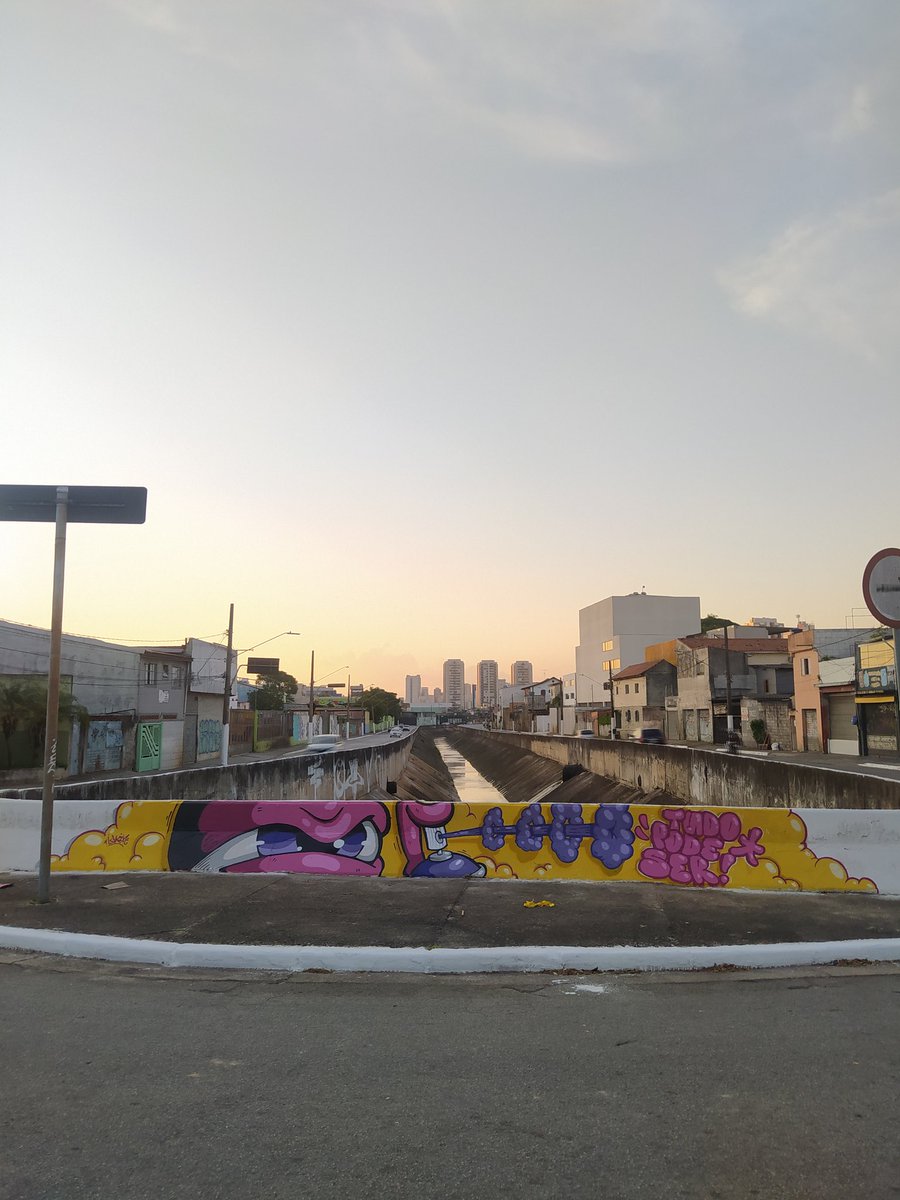 💥💨💨

#graffiti #urbanart #characterdesign #nft #LukinArt #Algofam