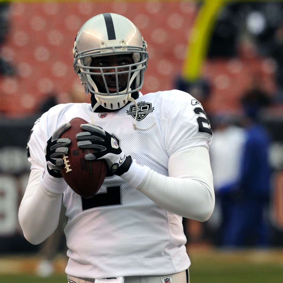 NFLonCBS's tweet image. Over first 20 career starts

Zach Wilson                 JaMarcus Russell
70.7            Pass Rating      70.6
13-16         Pass TD-INT     15-13
55.6%          Comp pct        52.1%
6.3                Yards/Att        6.2
8-12                  W-L             6-14