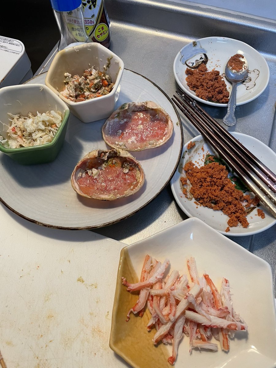 AmaYupp's tweet photo. 夜中に蟹解体した🦀 https://t.co/71LcqOLQJA
