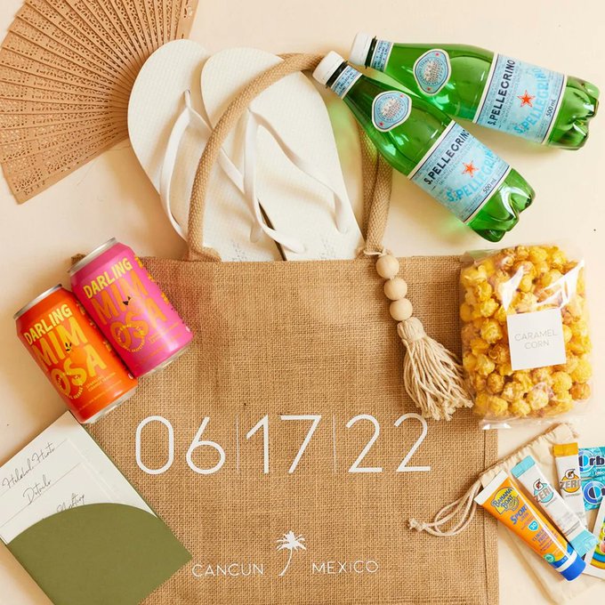 ABFlowersEvents's tweet photo. Destination weddings should celebrate the guests with a welcome bag of fun, interactive items, and some necessities. https://t.co/xAavlNmDGQ https://t.co/WeQMda3dKm