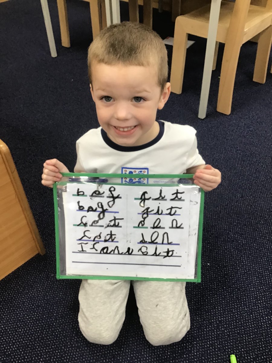 easterside_a's tweet photo. Super word building and handwriting in sounds write today, well done everyone. 👍🏻 #EastersideEarlyYears #EastersideEnglish #EastersideReading #EastersideWriting https://t.co/zrjk8UZlP1