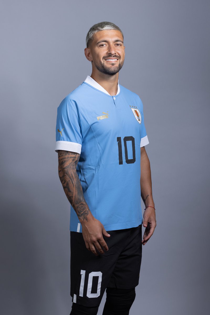 fifaworldcup_pt's tweet photo. Camisa 🔟🇺🇾 https://t.co/f2wd9EEF9x