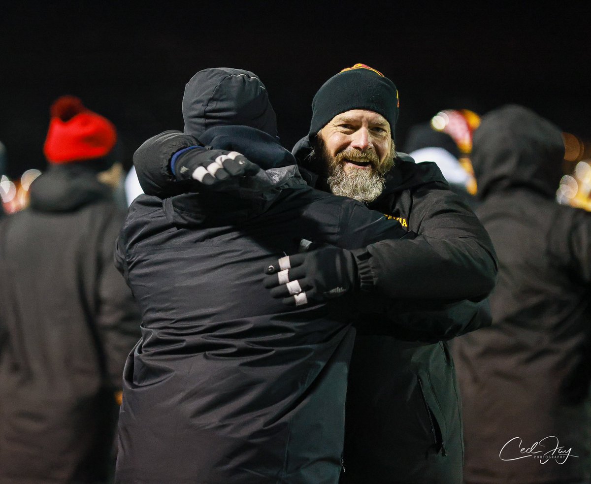 cedjayphotos's tweet photo. Shout out to the entire @BataviaFootball coaching staff. The time and effort you guys pour into these kids year in and year out is unmatched. #goinstate #ihsa #cedjayphotography https://t.co/xQVRpIT9lg