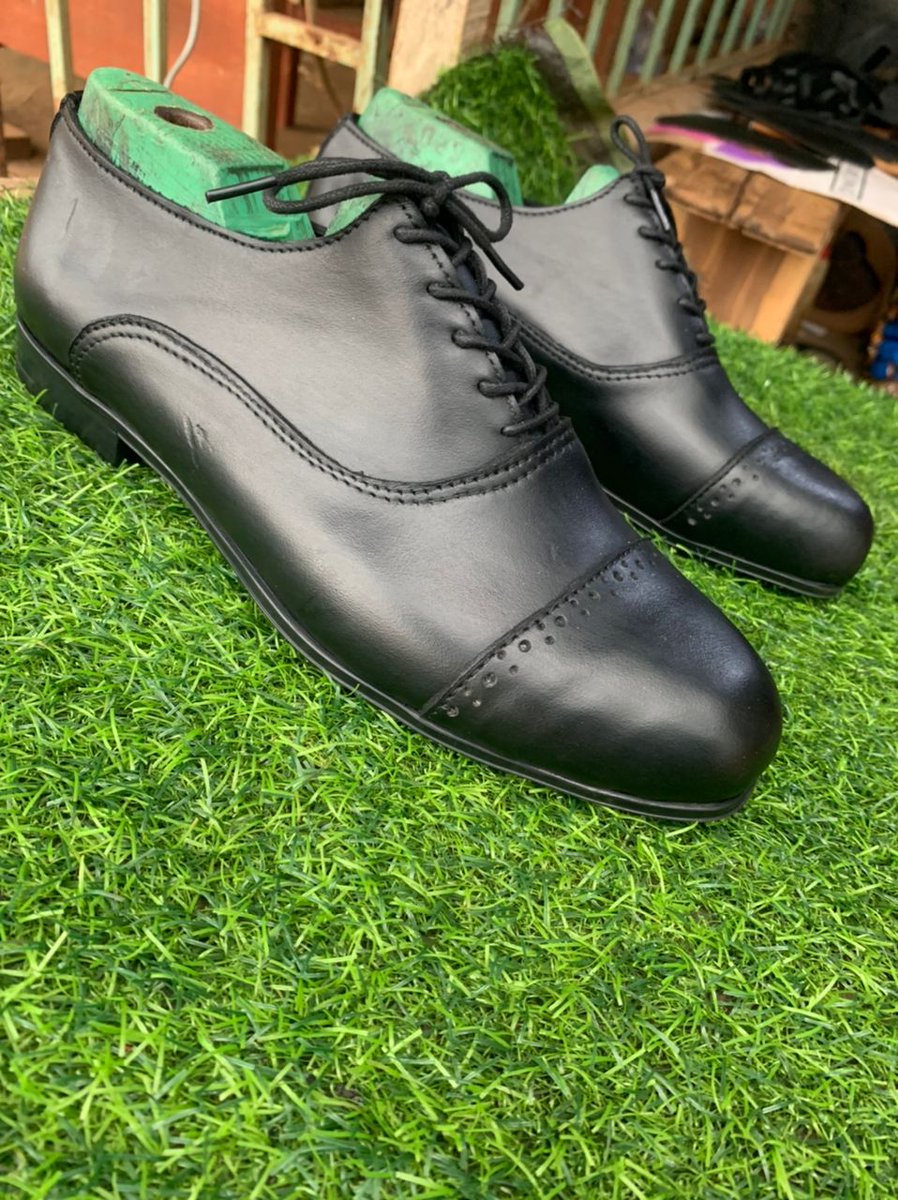 madebystallion's tweet photo. @CaptJamyl @whitenigerian We make foot wears and leather accessories,  We are located at Road 7, Olonade, Street, Obafemi Awolowo road, Ile ife in Osun State. Will be glad to be part of the lucky ones as this will help secure better machines for productions and will help in branding. Thanks https://t.co/Yszm2kuA1g