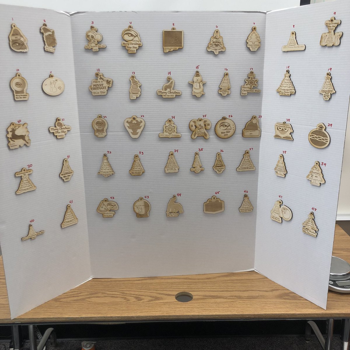 mrlosik's tweet photo. Each fourth grader created a laser-cut and engraved Christmas ornament with Chromebooks and @glowforge. Today Blue Star Elementary picks its favorite that will go on sale as the official school ornament after Thanksgiving. #MadeWithGlowforge #CreateWithChrome https://t.co/7CQ5fSH8wS
