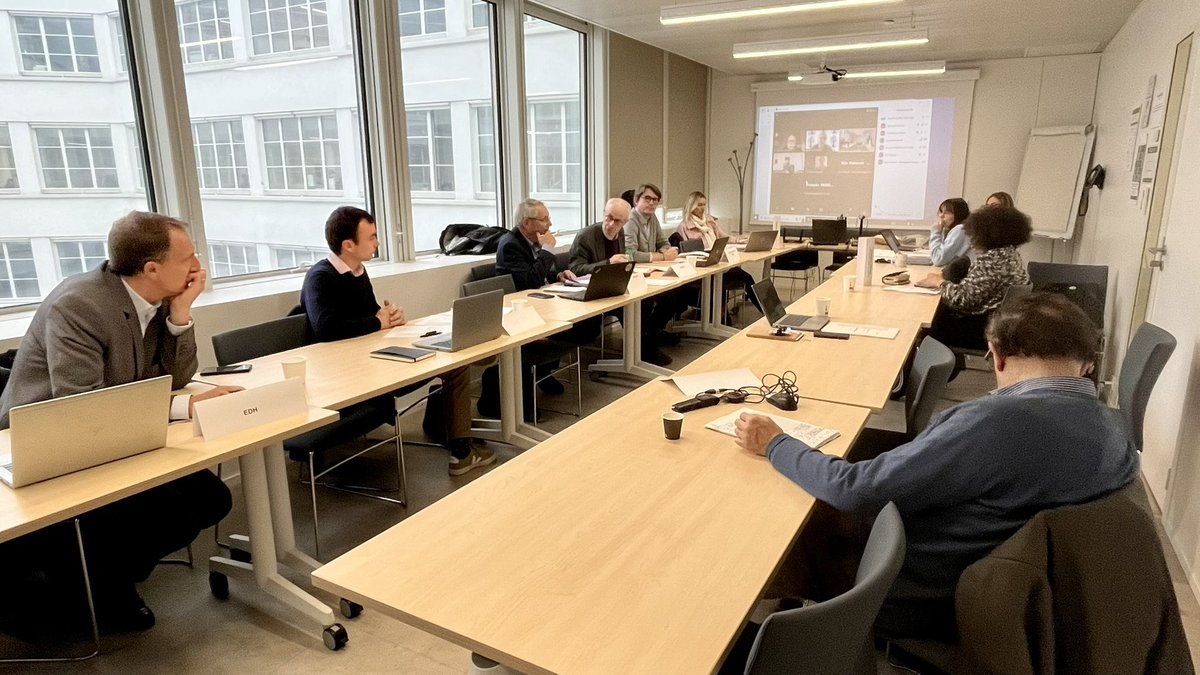 PlateformeRSE's tweet photo. #directFS Les membres du GT « Impact(s) et performance globale », réunis à @Strategie_Gouv, débattent de leurs recommandations. https://t.co/D0d6hVhIeH