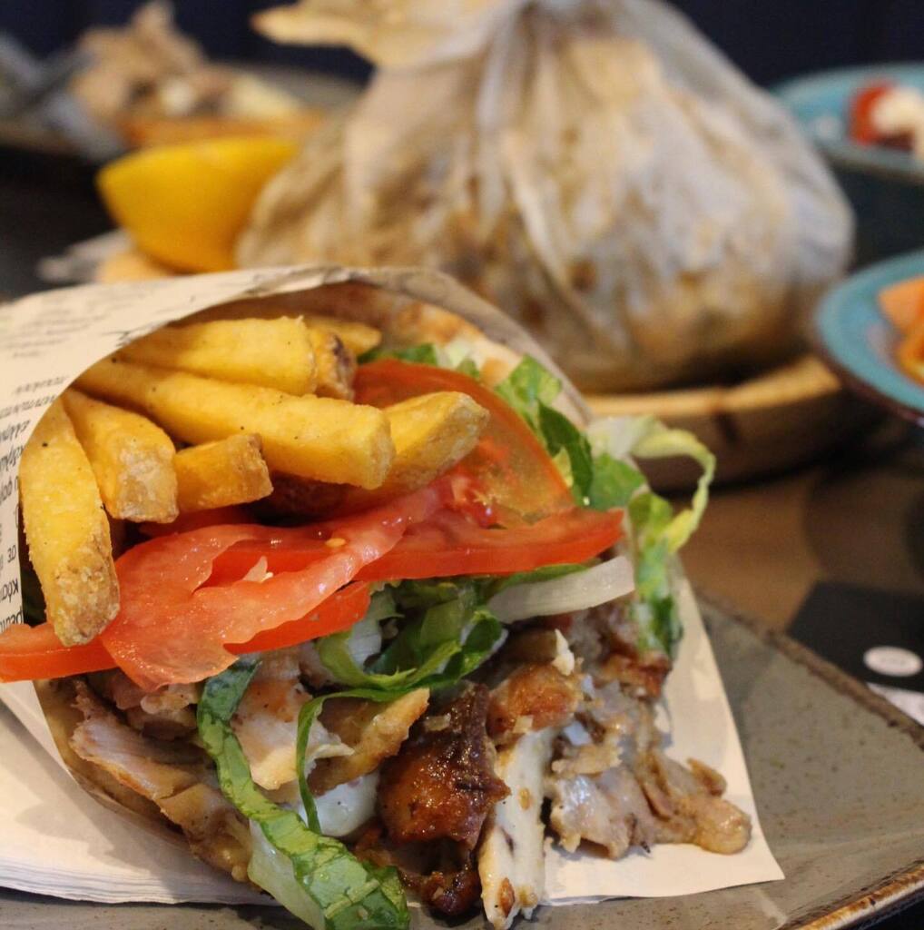 AD - INVITE - FOOD REVIEW 
⠀
📍- @apollonia._greek_cuisine 
🍕- Greek Cuisine
💰- ££

A welcome change from an explosion of #Turkish cuisine in #Milton Keynes, is this little hidden gem on the far north side of town. A sunday lunch at this, brightly lit… instagr.am/p/ClOZu1QtBeF/