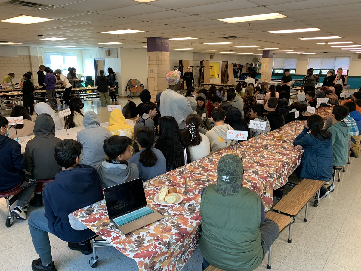 Sharing a Thanksgiving meal with our EL students. Grateful for the students, their courage in learning English & the diverse experiences and perspectives they bring to the Gunston Garden. <a target='_blank' href='http://search.twitter.com/search?q=GunstonPRIDE'><a target='_blank' href='https://twitter.com/hashtag/GunstonPRIDE?src=hash'>#GunstonPRIDE</a></a> <a target='_blank' href='https://t.co/ZZz5mM8vBX'>https://t.co/ZZz5mM8vBX</a>
