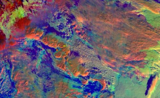 VIIRS Day Microphysics RGB - 21 November 2022, 04:59 UTC - Cold air has flown over a relatively warm Baltic Sea leading to a very unstable situation and wintertime convection, even some #thundersnow was observed (dots and -'s). Highest cloud tops are shown in orange. #viirs #RGBs