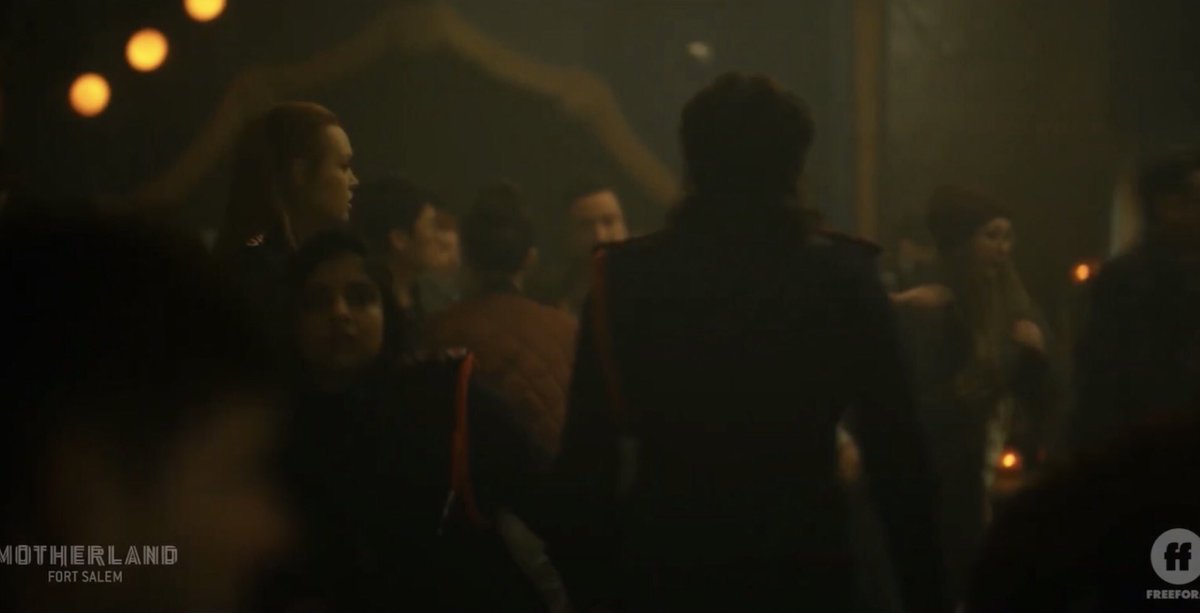 Eecho276's tweet photo. Panic ensues over contained gases.

 #MotherlandFortSalem #SaveMotherlandFortSalem #describeashowbadly https://t.co/j1MZ91ewZt