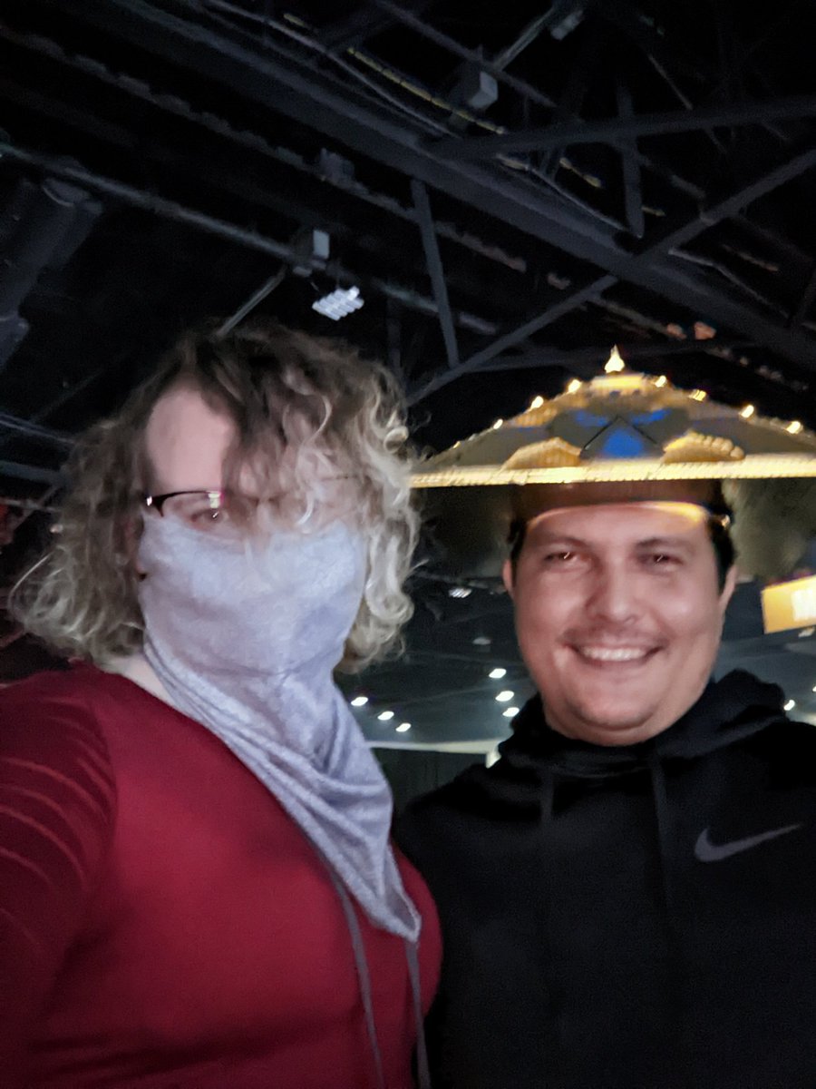 Ms_RiverRose's tweet photo. @FlorencioSC2 i loved your hat #DreamhackAtlanta https://t.co/cBZCm2l5sD