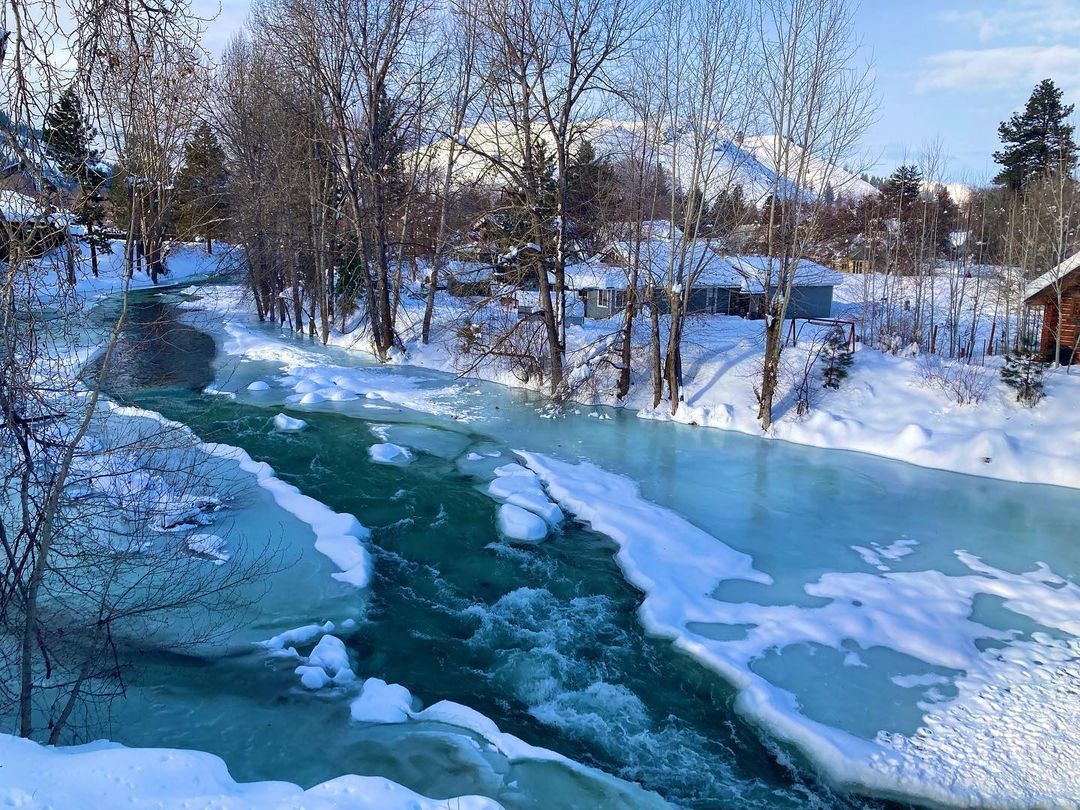 OkanoganCountry's tweet image. Have you planned your #WinterGetaway to #OkanoganCountry? This view from Twisp River Suites could be yours!❄️ #TwispWA #TwispRiverSuites

Learn more: bit.ly/3fd54Sl