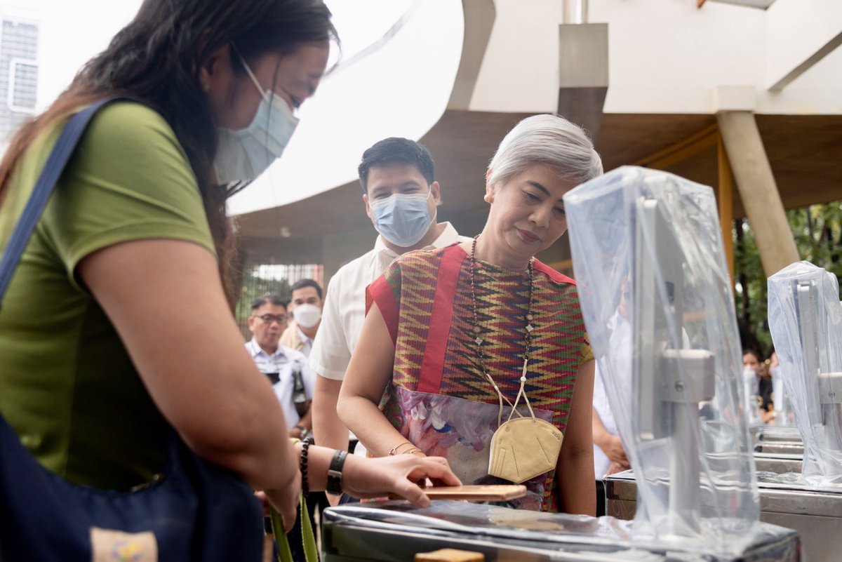 Maraming salamat po sa ating mga kababayang namasyal sa ating world class na #ManilaZoo!

Maaari pong magpa-reserve ng slot sa manilazoo.ph para mas mabilis po kayong makapasok sa Manila Zoo.

#TuloyAngNasimulan #MagnificentManila
