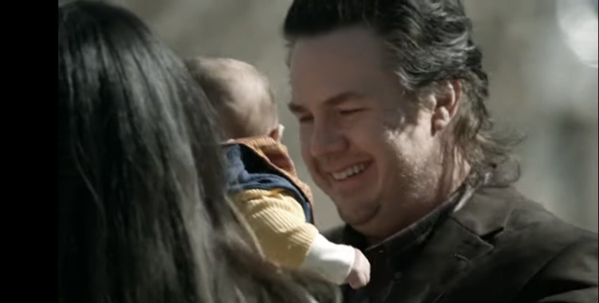 JustinThomas97's tweet image. As a huge Eugene fan, I’m so glad he got a happy ending. That’s all I wanted out of the series finale and I got more than I asked for. He’s married to Max and has a baby! Eugene fans really won! 

#TWD #TheWalkingDead