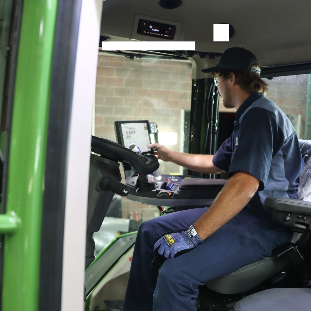 Support where you need it, how you want it.

Whether you prefer a phone call, text, screen-sharing, remote support or mobile app connectivity, your Butler Ag Technology team is here to keep you up and running. 

Contact your local Butler location to get enrolled today.