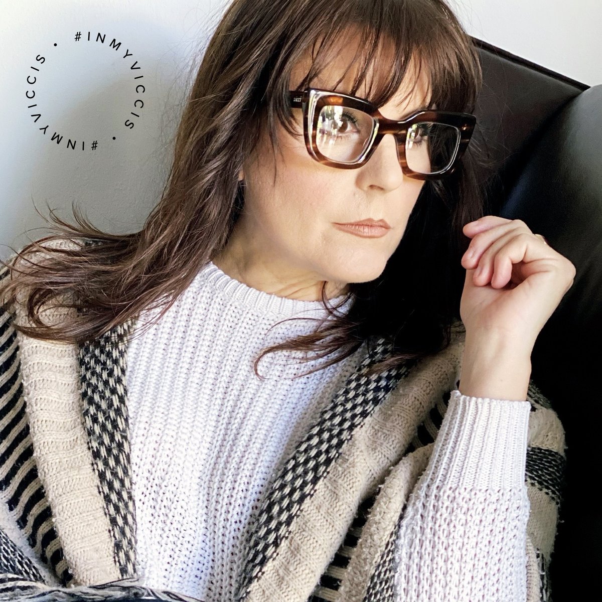 Be unabashedly you in our bold and daring Sofia glasses. Its 3D acetate and retro cat-eye style add all the oomph and drama, so you steal the show wherever you go.

#fashionablewomen #eyeprotection #womanlook #womanfashionstyle #luxurystore